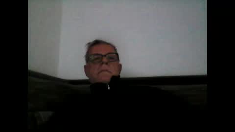 eisbaer1957 online show from February 2025 07:15:02 AM