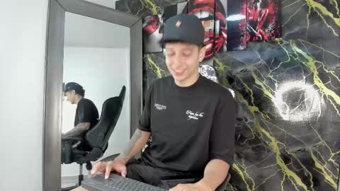 Snapshot of eithan__boy chatting on February 2026 11:54:01 AM Eithan online show from February 2026 11:54:01 AM