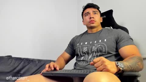 EITHAN CONOR online show from November 2025 12:45:02 AM