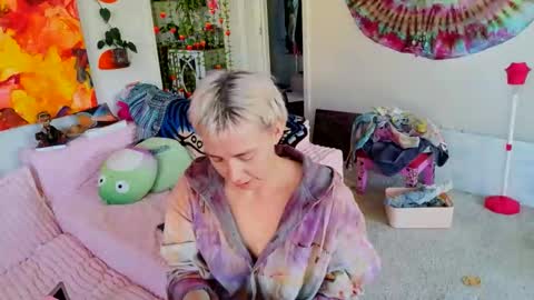 ejrabloom online show from March 2026 02:11:02 PM