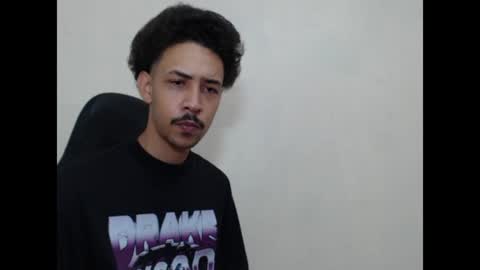 Snapshot of el_menor chatting on July 2026 03:20:02 AM Instagram BelowAbajo online show from July 2026 03:20:02 AM