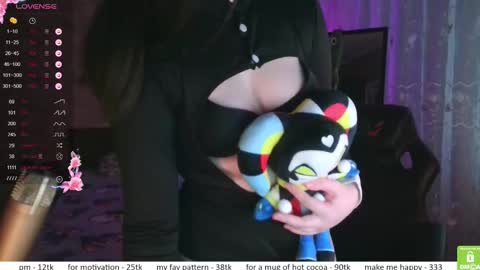 If you like it when I meow give me a thumbs up online show from November 2025 01:13:01 PM