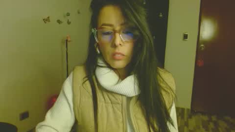 ela_3611 online show from December 2025 02:19:01 AM