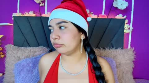 Snapshot of ela_hilton3 chatting on December 2024 03:36:02 PM Ela online show from December 2024 03:36:02 PM