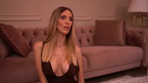 Snapshot of elablake chatting on October 2025 04:31:01 AM Ella online show from October 2025 04:31:01 AM