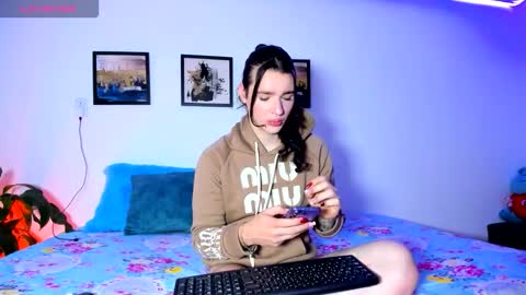 Elaia franco online show from November 2025 07:12:01 PM