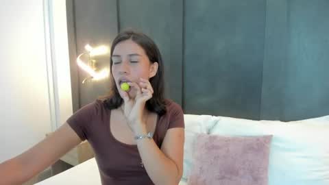 Snapshot of elaia_hatman chatting on August 2026 07:27:01 PM E L A I A online show from August 2026 07:27:01 PM