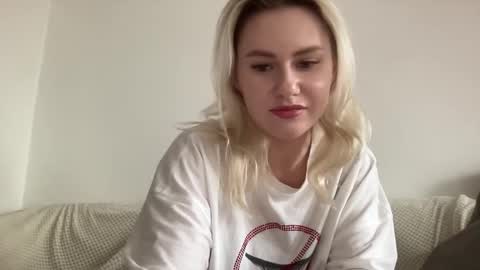 elaraluxxxe online show from October 2025 09:54:02 AM
