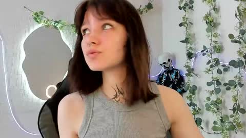 elastikiss online show from April 2026 08:57:02 AM