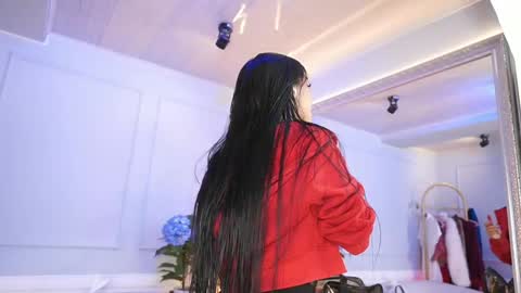 Elasummeer online show from April 2026 11:59:01 AM