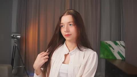 Snapshot of elbasypher chatting on September 2025 01:45:01 PM Elba Blance online show from September 2025 01:45:01 PM