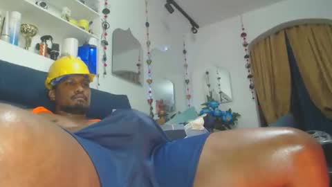 elcaballeroblack online show from February 2026 05:06:02 AM