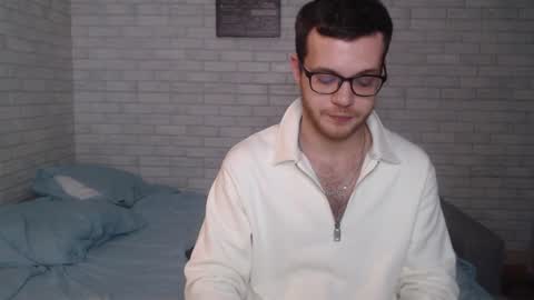 Snapshot of electric_smile chatting on January 2025 12:53:01 PM Alex online show from January 2025 12:53:01 PM