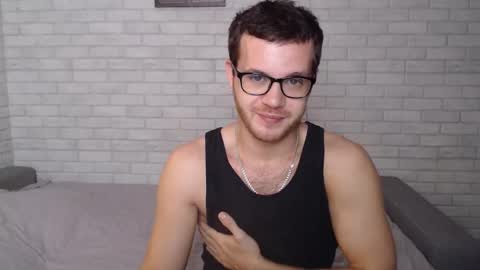 Alex online show from October 2025 07:46:02 PM