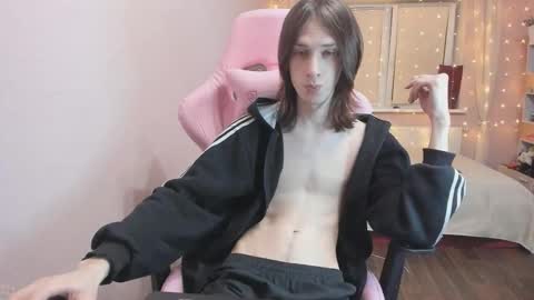 eleganc3 online show from February 2026 06:56:02 PM