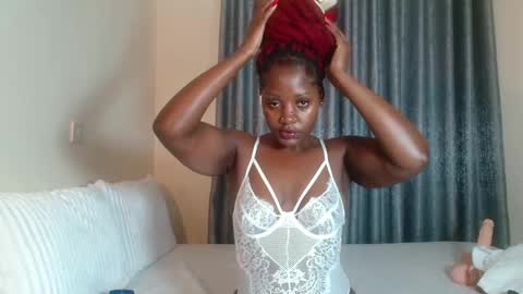 Snapshot of elegant_ebony chatting on December 2024 08:58:02 AM Nika online show from December 2024 08:58:02 AM