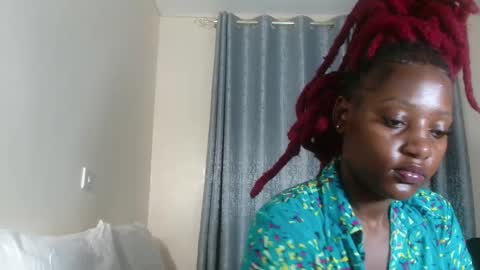 Snapshot of elegant_ebony chatting on February 2025 01:47:02 AM Nika online show from February 2025 01:47:02 AM