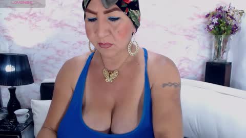 XIOMY   give LIKE on my page online show from January 2025 12:10:01 PM