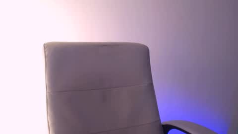 Snapshot of elektra_sky11 chatting on March 2025 01:38:02 PM Elektra Sky online show from March 2025 01:38:02 PM