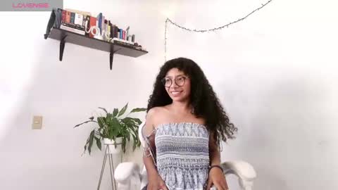 Snapshot of elektra_williams chatting on December 2024 11:08:01 PM elektra_williams online show from December 2024 11:08:01 PM