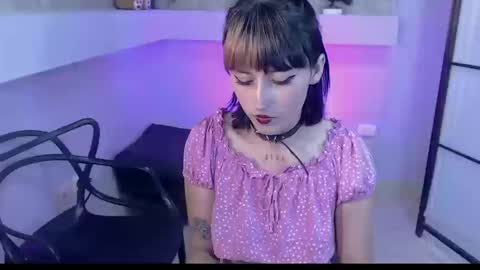Snapshot of elektrarose3 chatting on September 2025 09:47:02 PM Elektra Rose online show from September 2025 09:47:02 PM