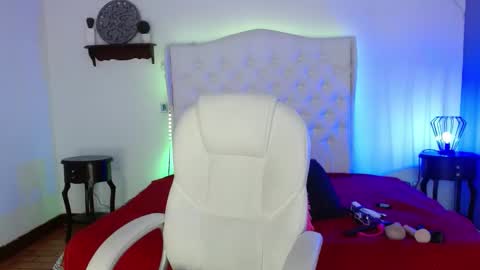 Snapshot of elena_detroya_ chatting on December 2024 12:34:02 PM Elena online show from December 2024 12:34:02 PM