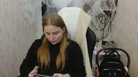 Snapshot of elena_maeer chatting on October 2025 11:36:01 AM Elena online show from October 2025 11:36:01 AM