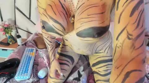 Elena online show from October 2025 11:40:01 PM