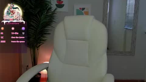 Snapshot of elena_ruiz chatting on December 2024 09:49:02 PM Elena online show from December 2024 09:49:02 PM