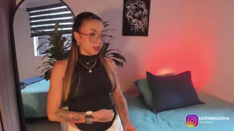 Elenita online show from March 2026 09:12:01 PM