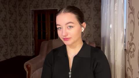 Mia online show from March 2026 03:05:02 PM