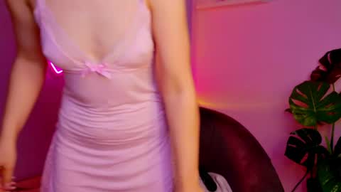 elenamonroe_ online show from April 2026 07:45:01 AM