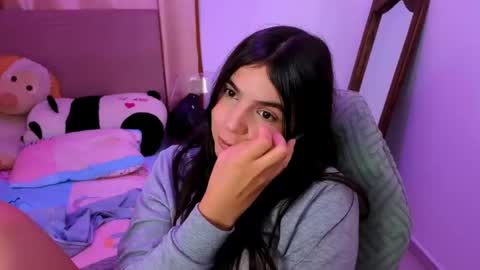 agnes online show from October 2025 07:49:01 PM