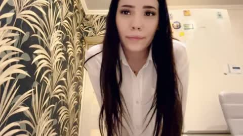 Hanna online show from April 2026 07:16:02 PM