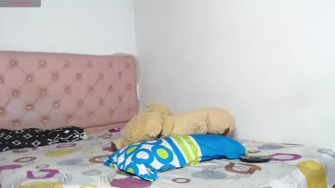 elettra_parisi19 online show from February 2025 11:06:02 PM