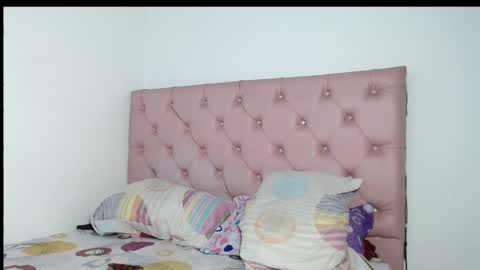 elettra_parisi19 online show from September 2025 08:31:01 PM