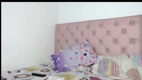 elettra_parisi19 online show from September 2025 09:15:02 PM