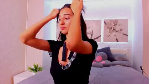 Elfy online show from October 2025 02:19:01 PM