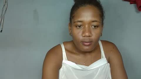 elia011 online show from February 2025 01:54:02 PM