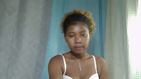 elia011 online show from February 2025 02:08:01 PM