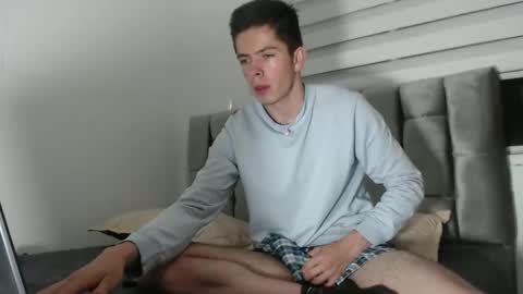 Elian online show from December 2024 02:15:02 AM