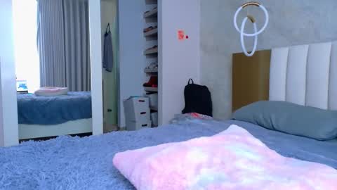 Eliana Bort online show from April 2026 10:29:02 PM