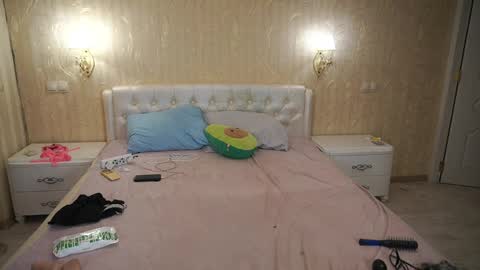 Luna online show from June 2026 12:26:01 AM