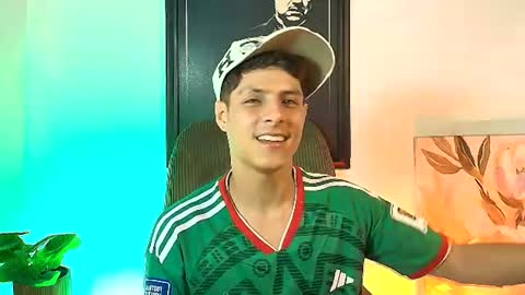Snapshot of elias_salvatore_ chatting on June 2026 02:32:02 PM elias_salvatore_ online show from June 2026 02:32:02 PM