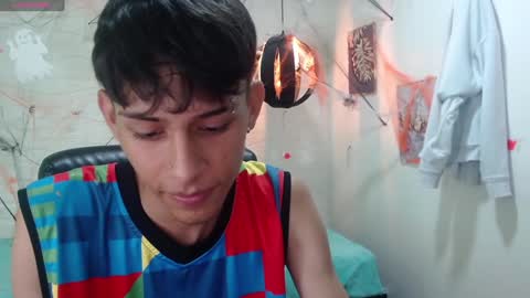 E L I A S online show from December 2024 05:15:01 AM