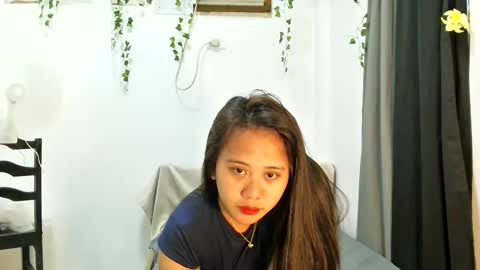 elie2001 online show from February 2025 08:32:02 AM