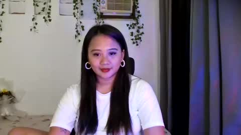 elie2001 online show from February 2025 05:06:01 PM
