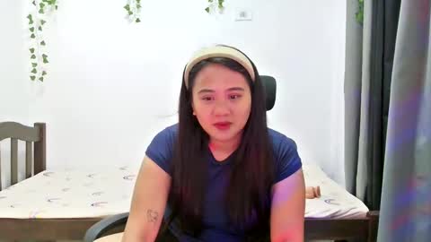 elie2001 online show from March 2025 10:24:01 PM