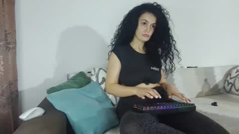 eliebullet online show from October 2025 05:53:02 PM