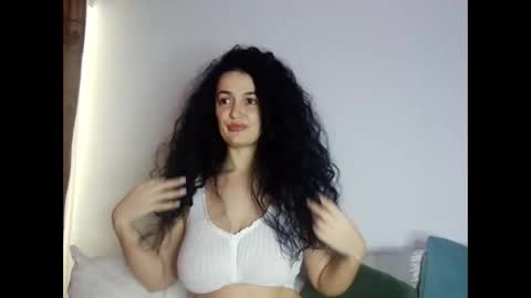 eliebullet online show from November 2025 12:39:02 PM